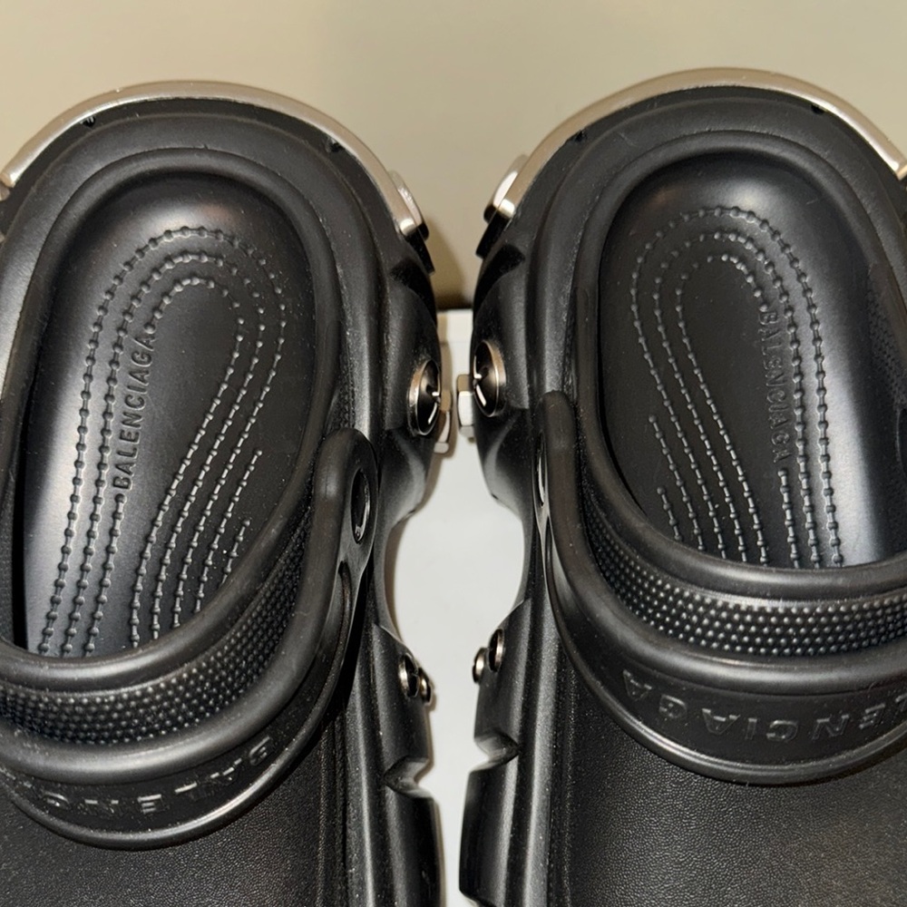 Balenciaga Black Footwear with Silver Details - Picture 2 of 10